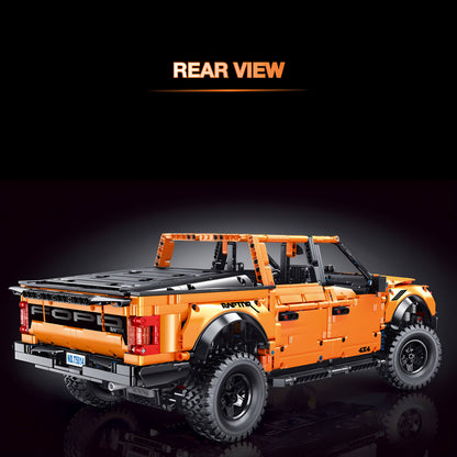 Tongshengju Building the 1:8 Raptor F150 model car with 3249 bricks