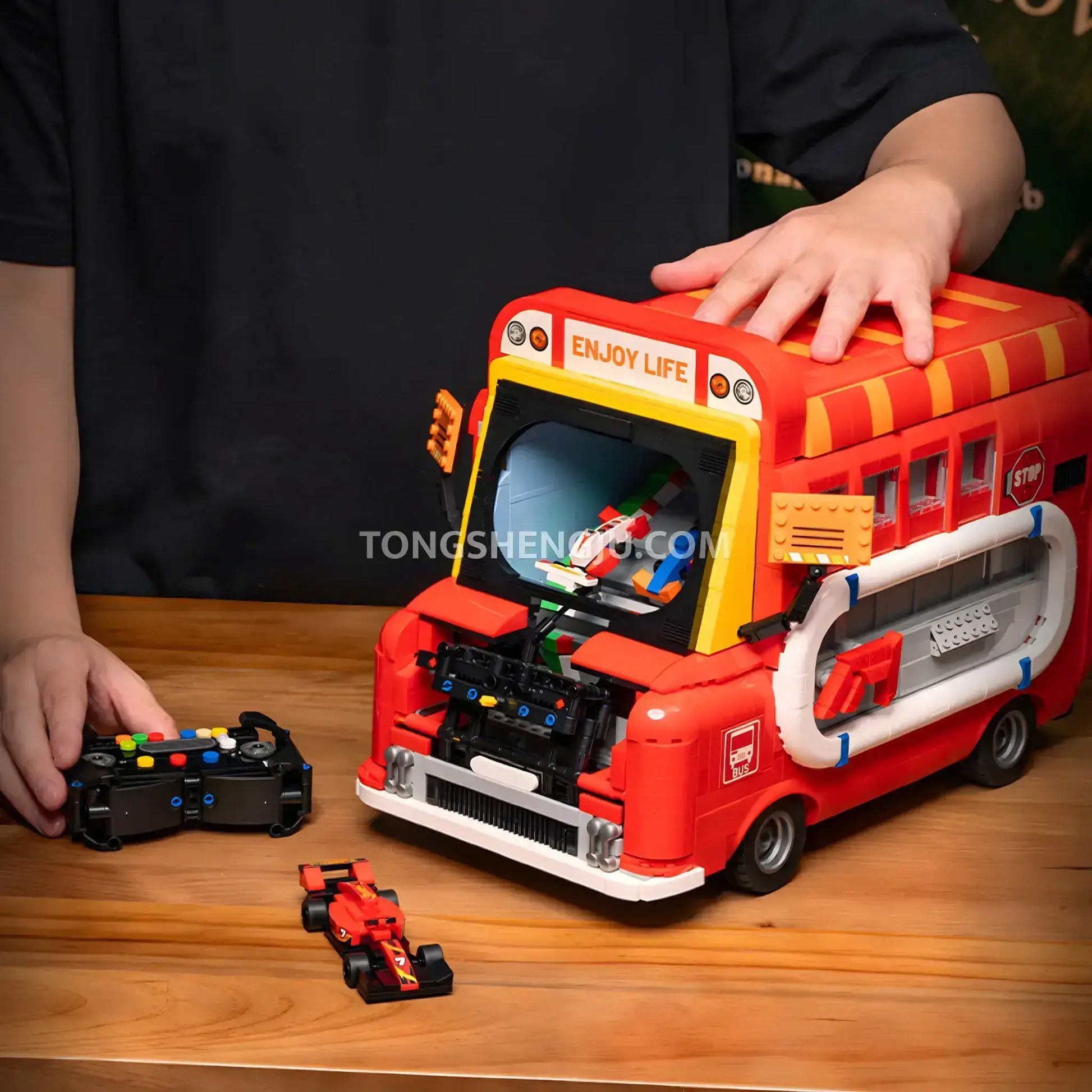 top view of xiaojiaodu jd093 game car building blocks set model car